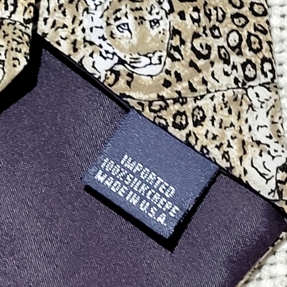 Vintage WWF Jaguar Necktie 100% Silk Necktie Made in USA - Picture 5 of 7